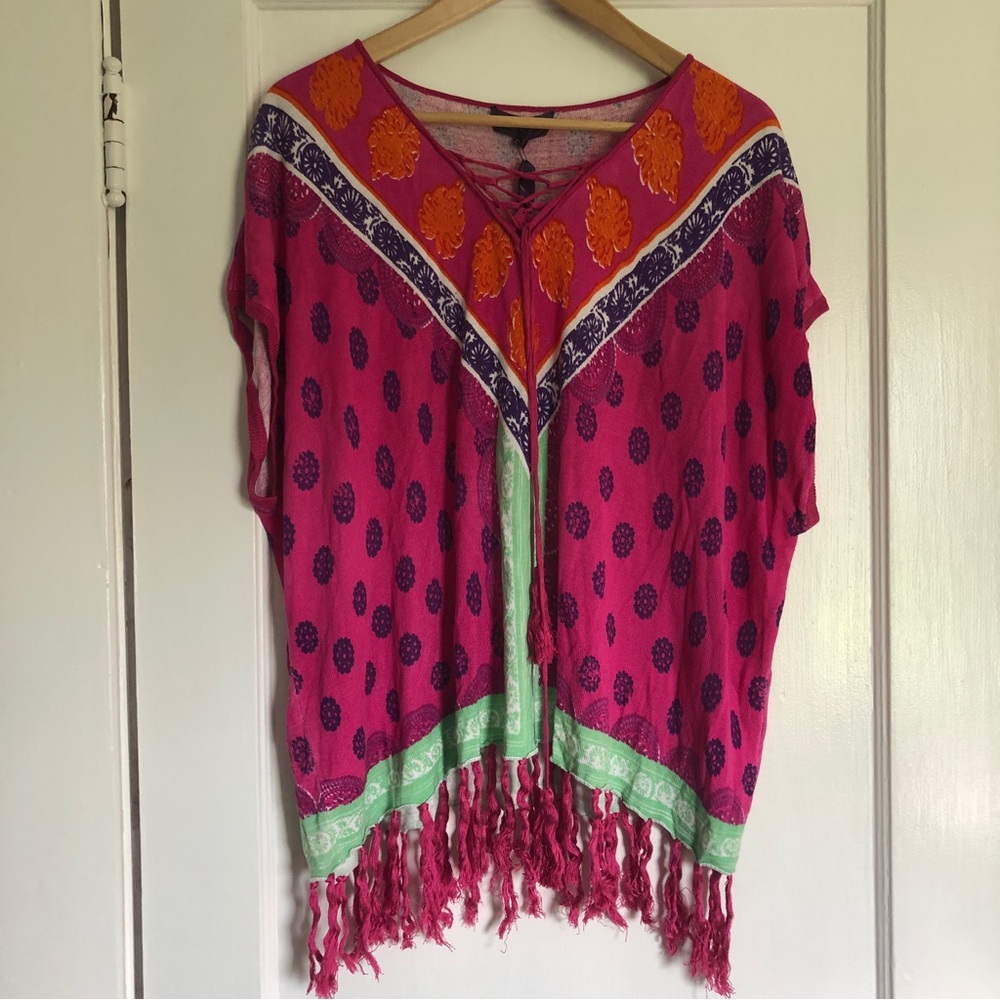 NWT Beautiful Cape/Tunic 🍉
